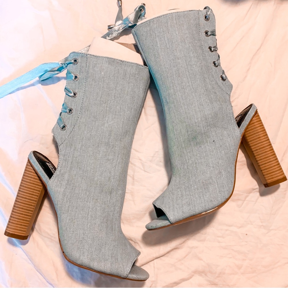 NWT Light Denim Laceup Peeptoe Booties